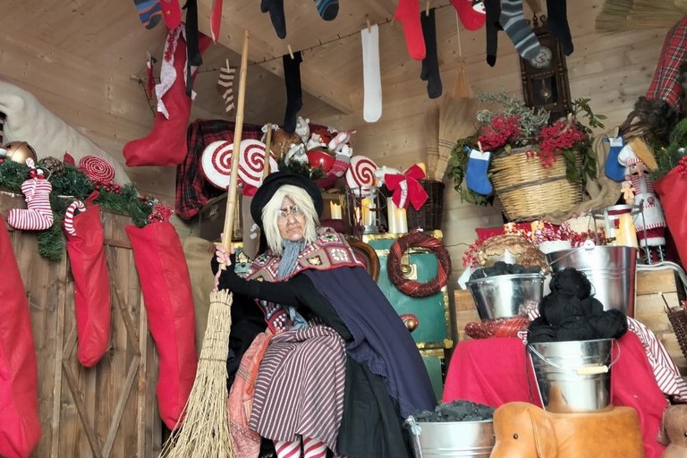 Immagine del post 597 - Altamura Un magico Natale: grande finale con le Befane - Altamura