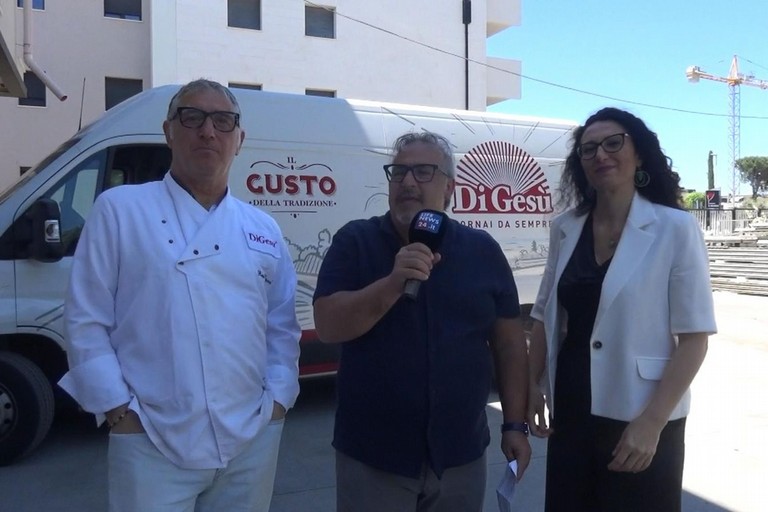Immagine del post 21426 - Altamura La scuola insegna a fare impresa - Altamura