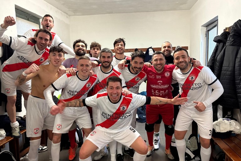 Immagine del post 1639 - Altamura Soccer Altamura ne fa sette in trasferta - Altamura