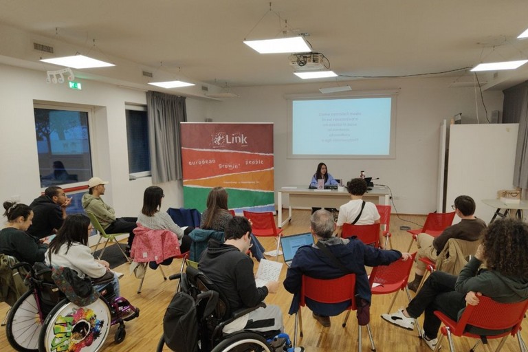 Social media nella nostra quotidianità - Altamura