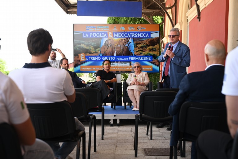 Immagine del post 9431 - Altamura Formazione lavorativa per tecnici di tecnologia ferroviaria innovativa - Altamura