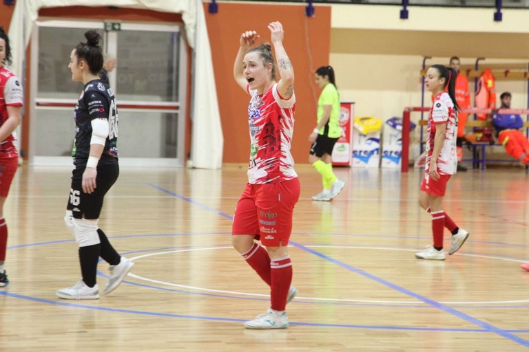 Immagine del post 15873 - Altamura Show della Soccer Altamura: 6-1 al Molfetta - Altamura