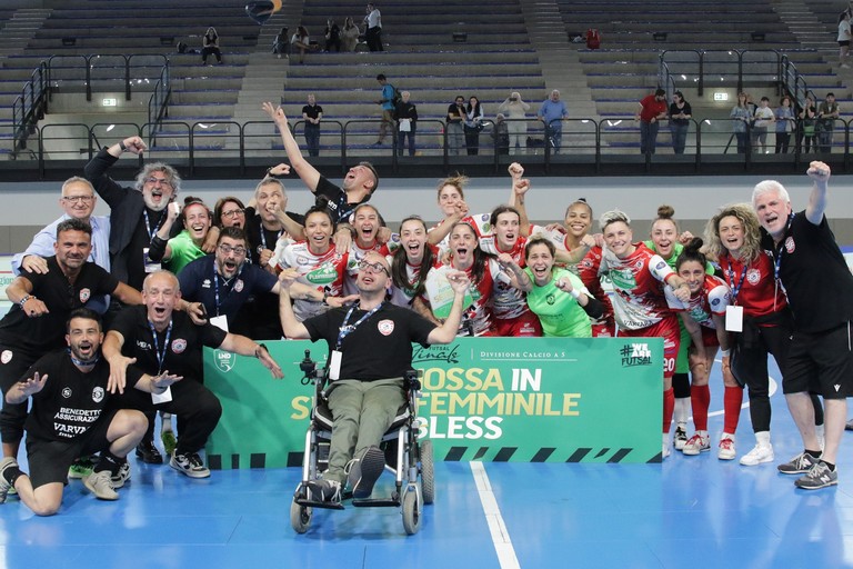 Soccer Altamura promossa in serie A: domenica festa nel palazzetto - Altamura