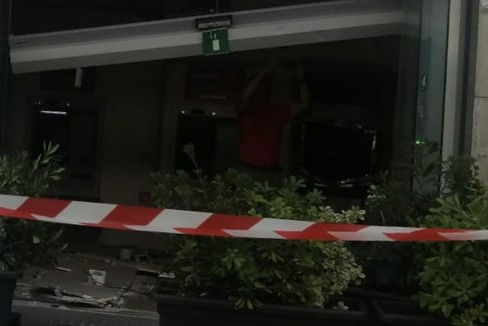 Immagine del post 469 - Altamura Bancomat esplosi: catturati i banditi - Altamura