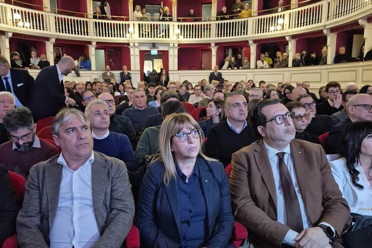 Immagine del post 18609 - Altamura Mobile imbottito: Filca Cisl propone un patto per il lavoro - Altamura