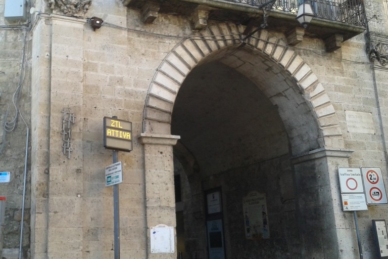 Immagine del post 4798 - Altamura Rinviata la Ztl nel centro storico, nuove decisioni anche per i parcheggi - Altamura