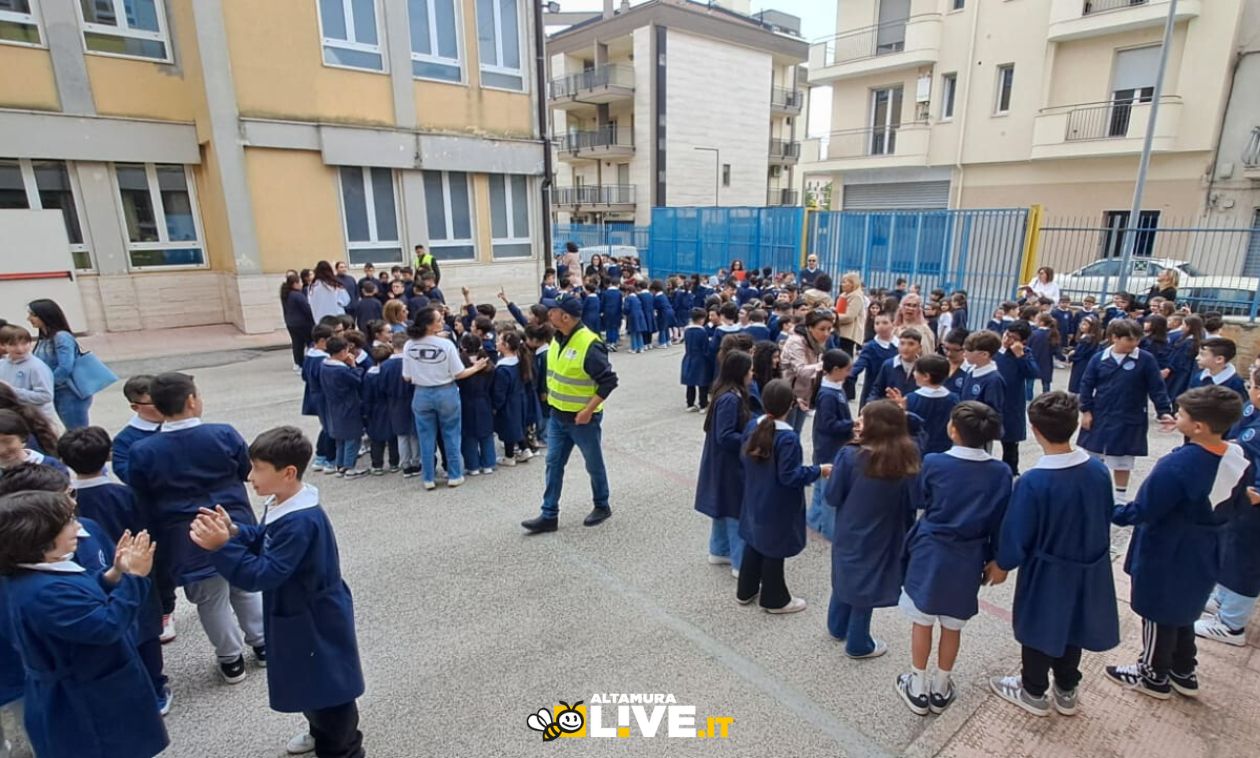 Polizia Locale e Protezione Civile: prove di evacuazione al V Circolo didattico “San Francesco d’Assisi”, “G. Rodari” e “V. Vicenti” - Altamura