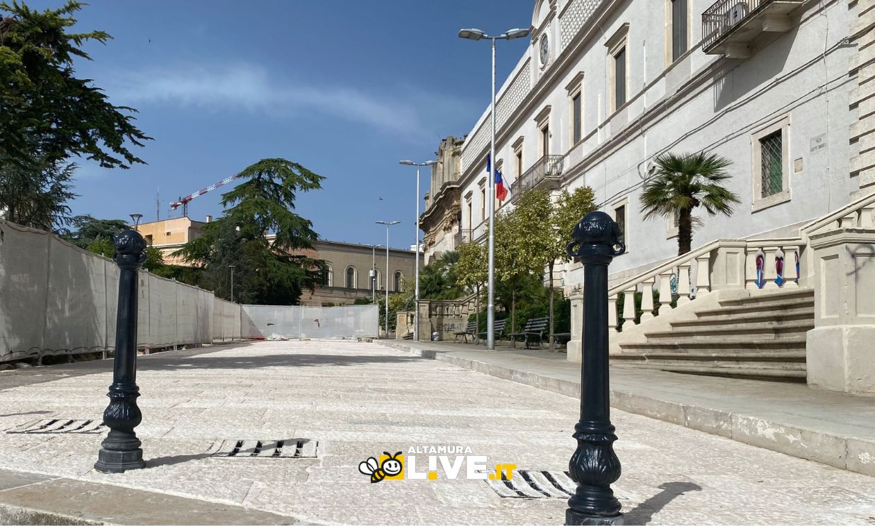 Immagine del post 17001 - Altamura Scuole chiuse il 10 febbraio in Piazza Zanardelli. Stop alle lezioni per il Liceo “Cagnazzi” e per la scuola media “Mercadante” - Altamura