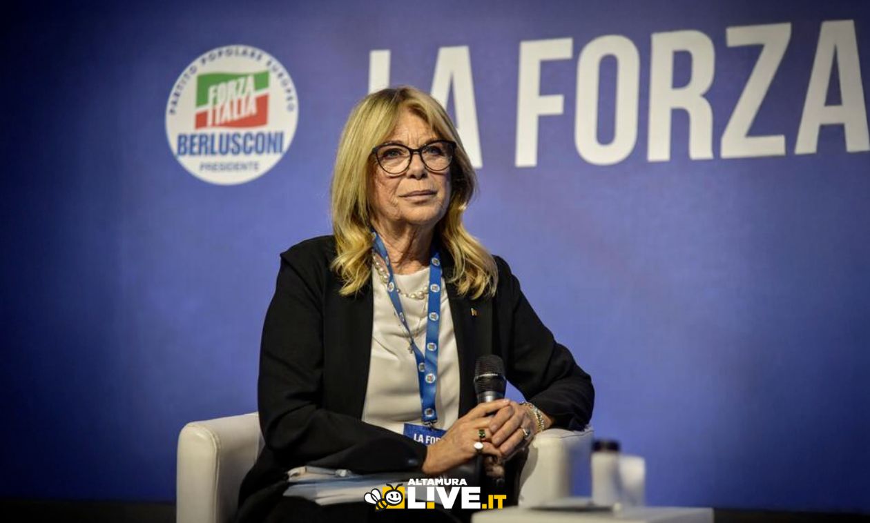 Rita Dalla Chiesa al CineTeatro Mangiatordi di Altamura per il Congresso di Forza Italia - Altamura