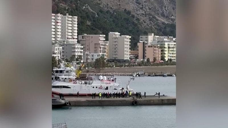Immagine del post 1198 - Bari A Bari attesi i 43 migranti in arrivo dall’Albania: primo soccorso al Cara - Bari