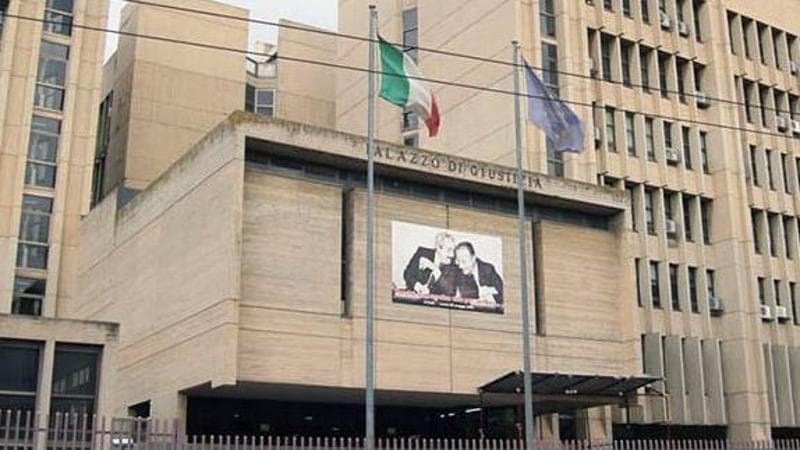 Immagine del post 2974 - Bari Rivelano alla mamma gli abusi dello zio: un 55enne indagato per violenza sessuale su due bambine - Bari