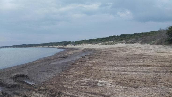 Immagine del post 18895 - Bari Sabbia spostata dalla spiaggia libera al lido dei parlamentari Lega in Salento: il caso in Procura - Bari