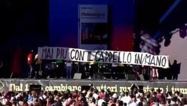 Immagine del post 6679 - Bari Primo Maggio, a Taranto musica e denuncia: “Basta quei morti sul lavoro” - Bari