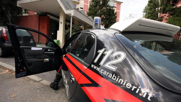 Cerca di sedare una lite tra ragazzi ma viene ferito da una coltellata: grave un giovane di 27 anni - Bari