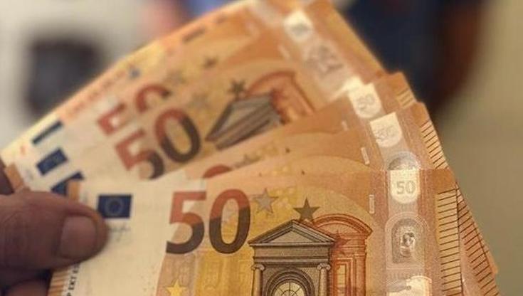 Si spacciava per funzionaria del ministero e viveva in casa di lusso ma senza pagare: denunciata - Bari