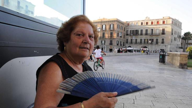 Caldo torrido, il piano del Comune di Bari per anziani e fragili: ecco dove andare e chi chiamare - Bari