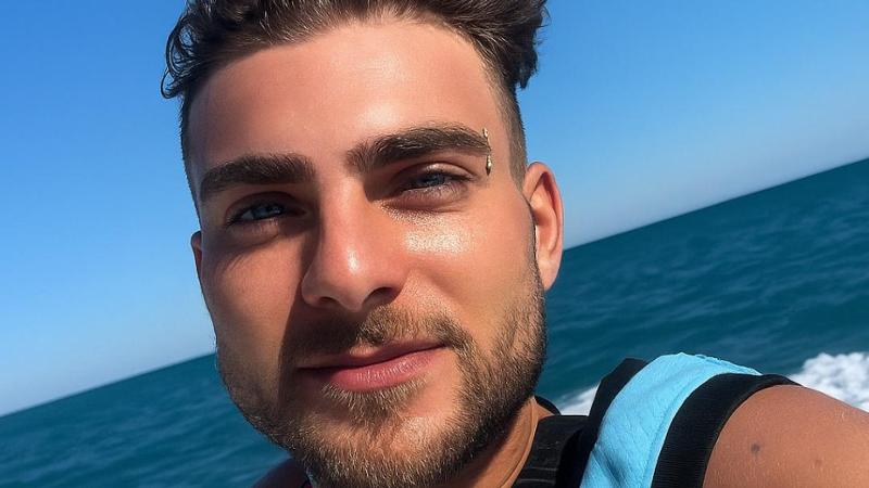 Immagine del post 9130 - Bari “Tutti sanno, ma nulla cambia”: a Barletta i manifesti per Francesco Diviesti, ucciso e carbonizzato - Bari