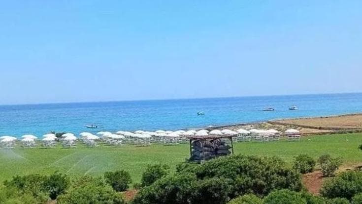 Lido vip a Costa Ripagnola, la società contro le critiche: “Peggio un prato o la sosta selvaggia?” - Bari
