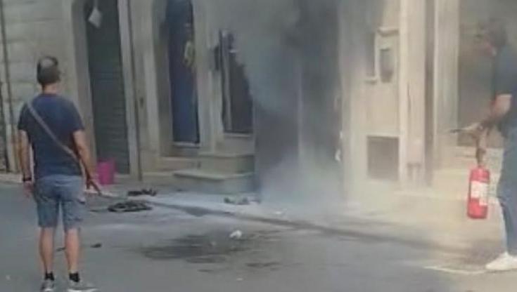 Immagine del post 10323 - Bari Un video riprende la bambina e la donna ustionate a Corato, l’ira del sindaco: “Non c’è rispetto” - Bari