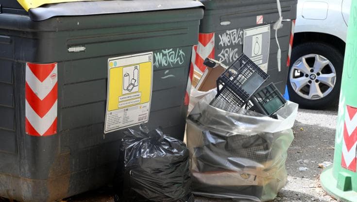 Immagine del post 23486 - Bari "La plastica tenetela in casa”, in Puglia i sindaci fermano la raccolta: città a rischio discarica - Bari