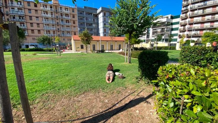 “Se non te ne vai, ti do un calcio”: un’altra ragazza aggredita nel parco Rossani dopo Giuditta - Bari