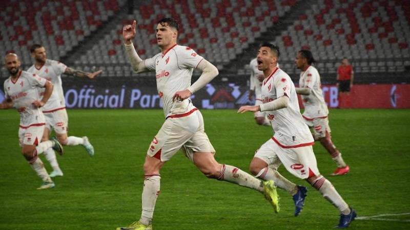 Il Bari meno bello supera il Frosinone - Bari