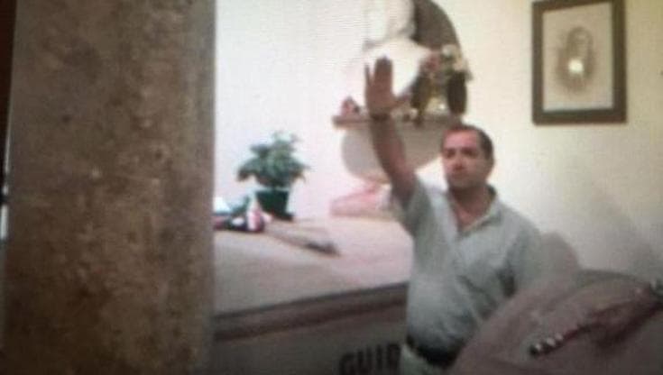 Immagine del post 16711 - Bari Saluto fascista sulla tomba Mussolini del consigliere eletto nel centrosinistra: “Ingiustificabile” - Bari