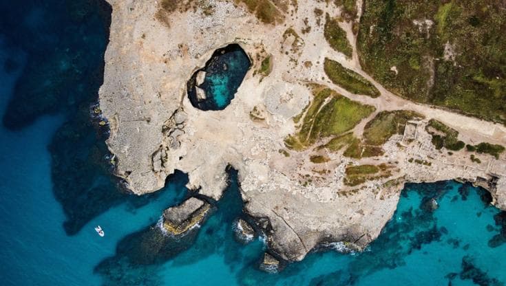 Immagine del post 18957 - Bari La Grotta della poesia gestita dai privati, il business spacca il Salento. “Quel tesoro è pubblico” - Bari