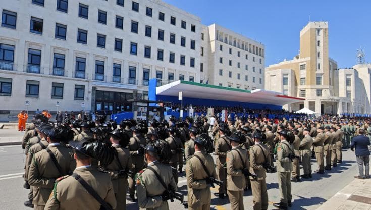 Festa dell’Esercito a Bari, le manifestazioni sul lungomare: occhio ai divieti fino al pomeriggio - Bari