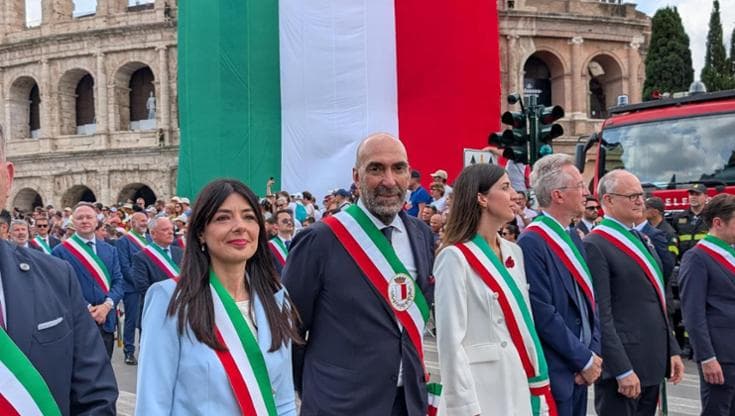 2 Giugno, Leccese: “Partì da Bari spinta al referendum”. Decaro ricorda la lezione di Tina Anselmi - Bari