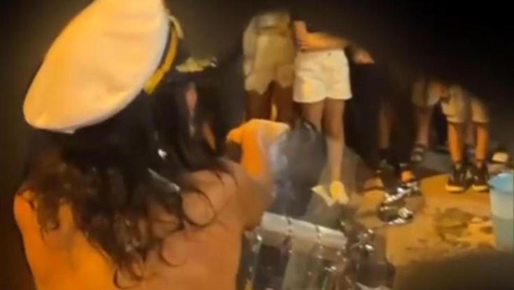 Bufera sul motor show sessista patrocinato dal Comune a Trinitapoli: spugna su una donna in costume - Bari
