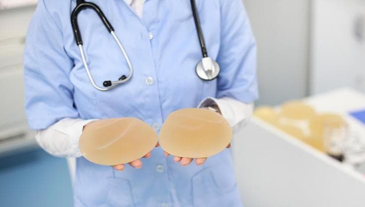 Immagine del post 22335 - Bari Malore dopo anestesia per un intervento estetico al seno: donna di 59 anni in prognosi riservata - Bari