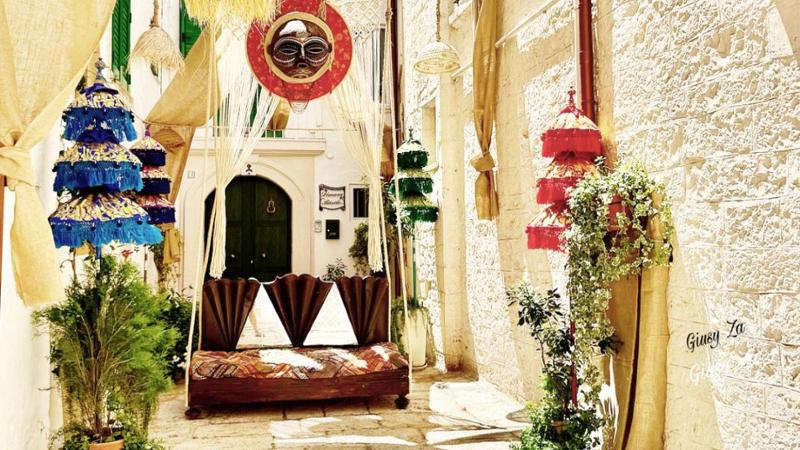 Cisternino come Samarcanda, la valle d’Itria si colora d’Oriente: “La conoscenza avvicina i popoli” - Bari