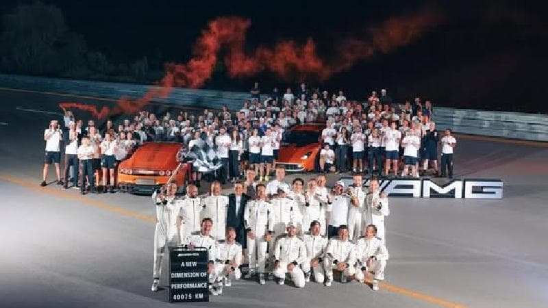 Immagine del post 11220 - Bari Giro del mondo in sette giorni, auto elettrica batte tutti i record mondiali sulla pista di Nardò - Bari