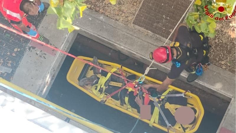 Immagine del post 24501 - Bari Volo di cinque metri per un operaio alla zona industriale: rimossa la copertura di un’intercapedine - Bari