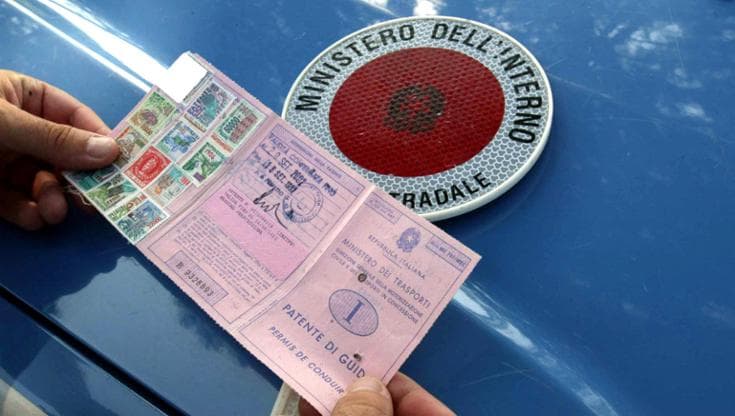 Immagine del post 12278 - Bari Con la marijuana in auto, revocata la sospensione della patente: “Era per curarsi” - Bari