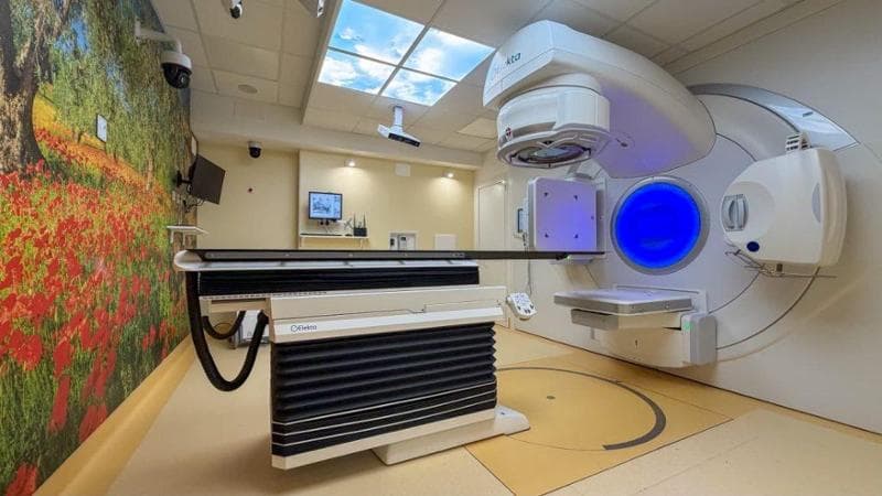Lecce, al Fazzi l’acceleratore lineare per malati oncologici: si regola anche in base al respiro - Bari