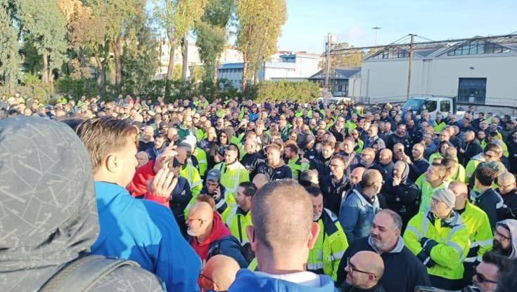 Ex Ilva di Taranto, da oggi sciopero a oltranza contro il piano del governo. “Vogliamo tavolo unico” - Bari