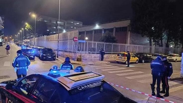Immagine del post 14488 - Bari Agguato di mafia a Carrassi, arrestato commando di 4 persone che ha ferito un 25enne in moto - Bari