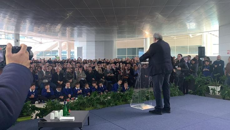 Michele Emiliano saluta tra le lacrime e i dipendenti regionali: “Vi voglio bene” - Bari