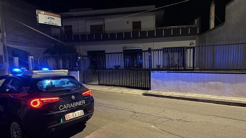 Immagine del post 14505 - Bari In Salento l’ennesimo assalto a un bancomat: commando fa saltare uno sportello a Veglie - Bari