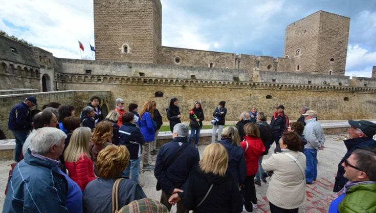 Immagine del post 15557 - Bari ”Povera Puglia mia, non ti riconosco più: sei diventata un parco a tema per compiacere i turisti” - Bari