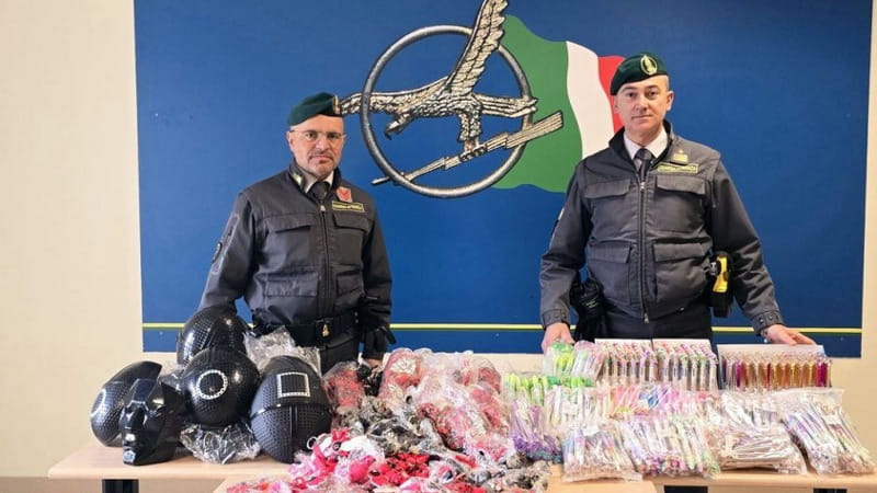 Immagine del post 1279 - Bari Bari, sequestrati oltre 17mila gadget a tema “Squid Game” contraffatti: due denunciati - Bari