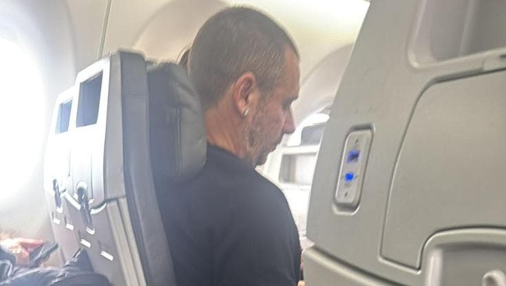 In aereo con Antonio Cassano, l’arrivederci a Bari dopo 48 ore da antieroe: “Ora si torna a casa” - Bari