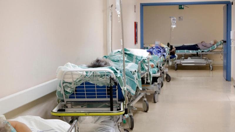 Immagine del post 3064 - Bari Ambulanze in fila 8 ore perché non ci sono medici e posto letto: sanità in Salento è da codice rosso - Bari