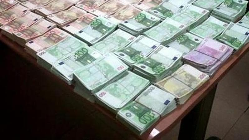Taranto, maxi furto in casa di un imprenditore: i ladri portano via 100mila euro e 5 chili di oro - Bari