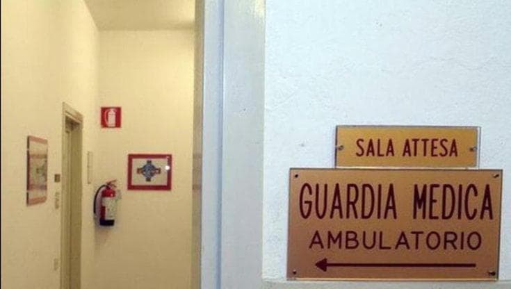 Immagine del post 19014 - Bari Pretendeva visita domiciliare, aggredisce medico e danneggia locali e arredi: denunciato a Manduria - Bari