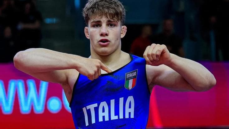 Nicolas De Grecis, a 16 anni astro della lotta barese: L’allenatore: “L’ho scoperto a bordo del bus” - Bari