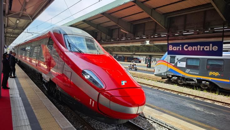 Immagine del post 22378 - Bari Nuovo treno Napoli-Bari-Lecce: “Si renda competitivo il servizio, non devono rimetterci i cittadini” - Bari