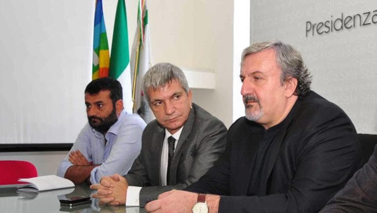 Immagine del post 11240 - Bari Emiliano: “Non sarò io il problema per Decaro, ma ora lasci anche Vendola” - Bari